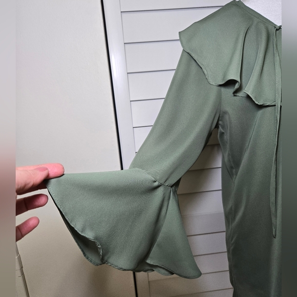 My Michelle Sage Ruffle Blouse Size M - Picture 3 of 10